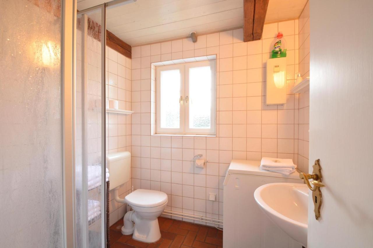 Kapitaen Hansen Haus Oldsum Buitenkant foto